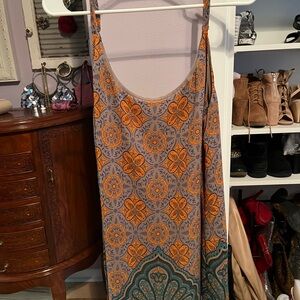 Cabi, tank top, EUC, adjustable straps. Orange and Gray Pattern.